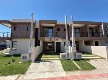 Casa · 84m² · 2 Quartos · 1 Vaga · Sobrado 2 suítes no Morada das Palmeiras em Torres RS