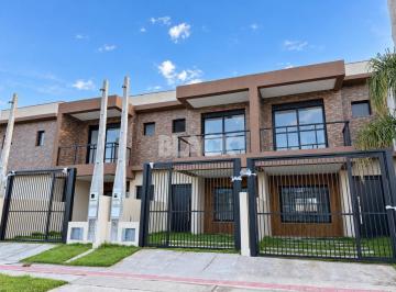 Casa · 84m² · 2 Quartos · 1 Vaga · Sobrado 2 suítes no Morada das Palmeiras em Torres RS