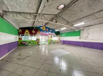 Comercial · 672m² · 3 Vagas · Salão comercial para Comprar, 672m², Vila Bastos - Santo André/SP.