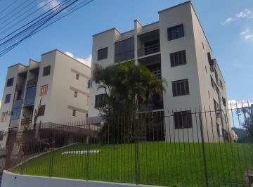 Apartamento · 64m² · 2 Quartos · 1 Vaga · Apto 2D c/ sacada e box no Centro da cidade