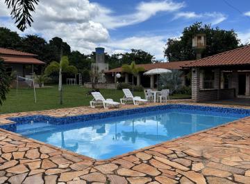 Casa de 4 quartos, Sobradinho · casa em condomínio fechado em sobradinho. Condomínio marina. Escriturada e com habite-se.