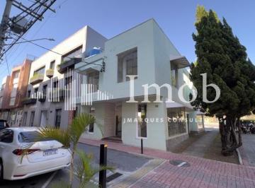 Foto 01 · Sobrado comercial de esquina no Centro de Apoio
