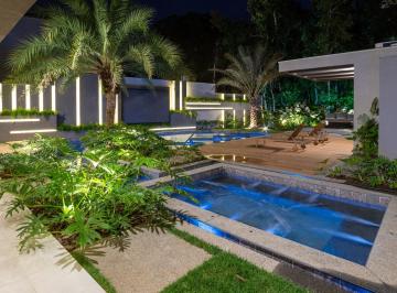 CASA na Riviera · CASA para Venda em BERTIOGA - RIVIERA DE SÃO LOURENÇO com 700 m2 de Área Útil, 7 Dormitório(s), 7 Su