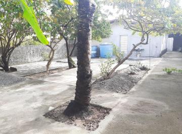 Comercial de 3 quartos, Jaboatão dos Guararapes · VD420 Casa com 3 Quartos, 7 Vagas, 360 m², Próxima à Praia de Candeias.