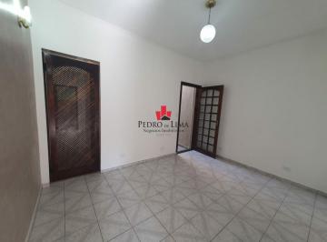 Casa · 60m² · 2 Quartos · 1 Vaga · Casa térrea, 2 dormitórios e 2 banheiros, reformada na Mooca