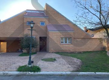 07b8883728facf2e45e6e0636d7059b4f446a5a2 · Casa à venda, 360 m² por R$ 3.100.000,00 - Aldeia da Serra - Barueri/SP