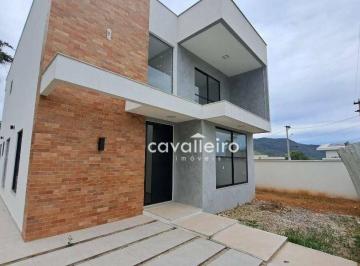 b5e87c7358a49618f54ce140cce3a4335c2ccc45 · Casa com 4 dormitórios à venda, 150 m² por R$ 1.200.000,00 - Ubatiba - Maricá/RJ