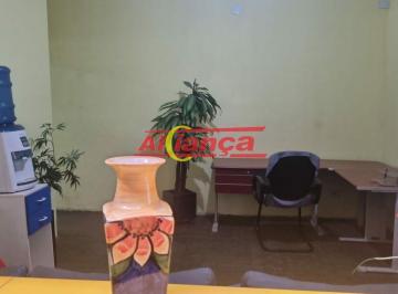 Casa · 174m² · 3 Quartos · **Oportunidade Única: Sobrado Comercial no Jardim Moreira - Guarulhos**