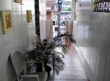 Entrada · Vende-se casa interessante na Liberdade