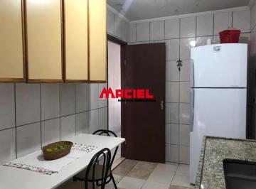 Casa · 70m² · 3 Quartos · 3 Vagas · Casa Padrão em São José dos Campos