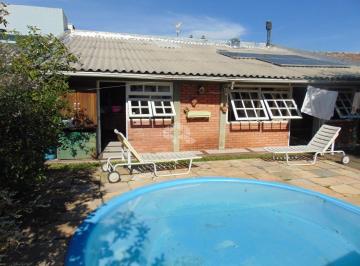 FACHADA COM PISCINA · Casa com terreno de 359,55 com piscina em Ipanema próximo Orla do Guaíba