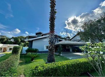 Casa · 277m² · 4 Quartos · 4 Vagas · Casa 4 suítes à venda, aceita financiamento, em terreno de 1.000m2, Condomínio fechado, Bairro Jacar