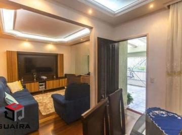 Casa · 162m² · 3 Quartos · 3 Vagas · Casa com 162m² localizada na Vila Lusitânia em São Bernardo do Campo/SP.