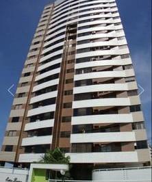 4aa0574d5ed05e4e99917637e0970611d6a5cd1c · APARTAMENTO NO JÓQUEI COM 3 SUÍTES