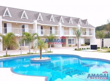 Casa · 151m² · 3 Quartos · 3 Vagas · Excelente imóvel em condomínio na cidade de Guararema