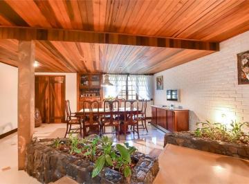 Casa de 5 quartos, Curitiba · Casa Ahú 5 Dormitórios 3 Suites 5 Vagas Móveis Embutidos