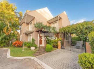 Casa de 3 quartos, Curitiba · CASA DE ALTO PADRÃO COM 3 DORMITÓRIOS, SUÍTE E VAGAS NO BAIRRO CAPÃO DA IMBUIA