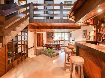 Casa de 5 quartos, Curitiba · Venda casa no Cabral 5 quartos 3 suítes 5 vagas