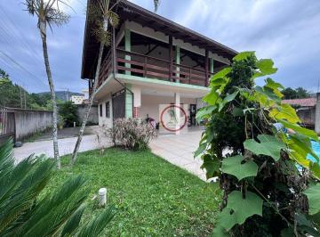 Casa · 210m² · 5 Quartos · 4 Vagas · Casa à venda no bairro São João do Rio Vermelho - Florianópolis/SC