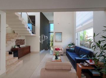 Casa · 270m² · 3 Quartos · SOBRADO ALPHAVILLE II