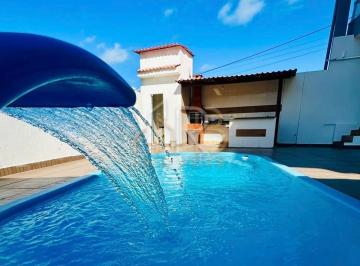 Casa · 300m² · 3 Quartos · 4 Vagas · Imóvel na zona sul com Piscina