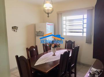 Casa · 190m² · 2 Quartos · 3 Vagas · Casa Assobradada no Jardim Cipava, Osasco.
