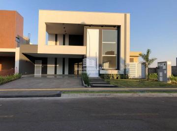 Casa · 212m² · 4 Quartos · 4 Vagas · Casa a venda com 4 suítes plenas, no Condomínio Portal do Sol Golfe Green- Goiânia-Go.