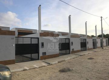 Casa · 68m² · 2 Quartos · 2 Vagas · Casa de 2/4 sendo 1 suíte e closet próximo a FTC