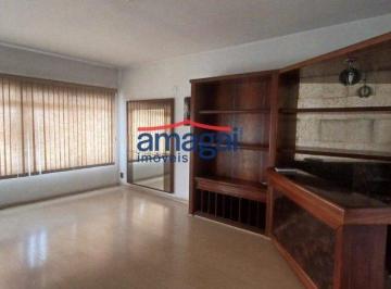 Casa · 185m² · 3 Quartos · 2 Vagas · Casa de 3 quartos para venda no Centro