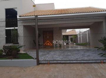 Casa · 260m² · 3 Quartos · 3 Vagas · CASA CONFORTÁVEL COM SPA NO JARDIM IGUAÇU