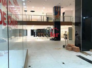 Comercial · 924m² · Loja -  / Comercial / Centro