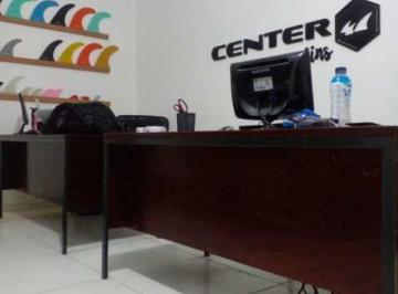 Comercial · 220m² · 2 Vagas · Ponto comercial : / Comercial / Tanque