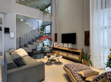 Casa · 292m² · 3 Quartos · 4 Vagas · Casa em Rua Napoleão Vieira - Praia do Estaleiro - Balneário Camboriú/SC