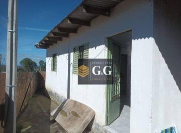 5b74ab300a44eb90aeb662338d8619f23818e77d · Casa de Esquina com Dois Dormitórios