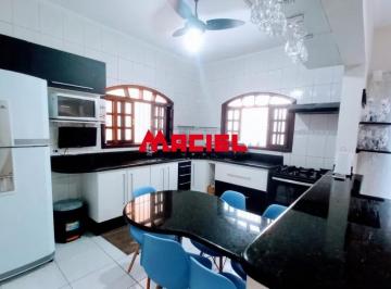 Casa · 133m² · 3 Quartos · 3 Vagas · Sobrado no Residencial De Ville