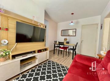 Foto 02 · Apartamento funcional à venda em Teresópolis-RJ: 2 quartos, 1 suíte, 1 sala, 2 banheiros, 1 vaga de