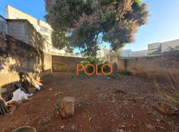 f3d178f506661f120e04d597ff3a27b6f2c49343 · Terreno à venda no bairro Saraiva em Uberlândia