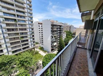 Apartamento · 125m² · 4 Quartos · 2 Vagas · Apartamento de 4 quartos sendo 1 suite, salão, varanda, 2 vagas escrituradas em área nobre da Tijuca