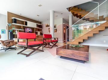 Casa de 6 quartos, Rio de Janeiro · Casa Triplex - 6 quartos, 4 suítes - Humaitá - Rio de Janeiro
