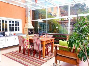 Foto 01 · VENDEMOS OU ALUGAMOS CASA REFORMADA COM 300M² - 3 SUÍTES -  ITAIPAVA