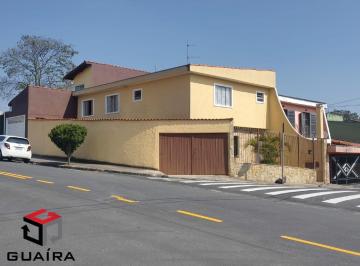 Casa · 216m² · 3 Quartos · 4 Vagas · Sobrado B. Assunção