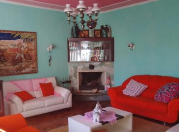 438226_iAY59F4q5L0vp7Z6YW_43822664da9392920d4.jpg · Uma excelente casa bem localizada na Praça Libaneza,perto de tudo