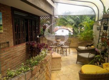 Casa · 330m² · 3 Quartos · 2 Vagas · CASA COM 3 QUARTOS SUITES NO JARDIM MARAJOARA