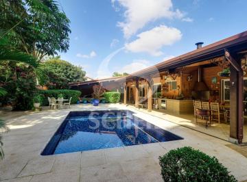 Casa · 429m² · 4 Quartos · 5 Vagas · Belíssima casa térrea à venda, com 4 quartos e 5 vagas de garagem