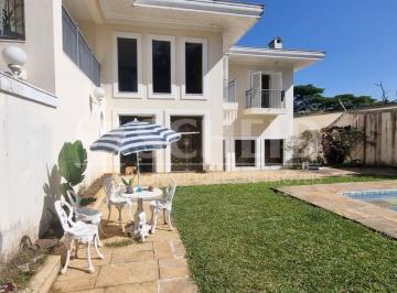 Casa · 641m² · 6 Quartos · 4 Vagas · Casa Exclusiva seis dormitorios no Jardim Leonor.