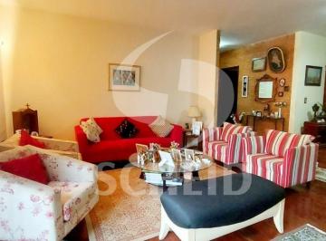 Casa · 222m² · 3 Quartos · 3 Vagas · Linda casa à venda no bolsão de Interlagos, com 3 quartos