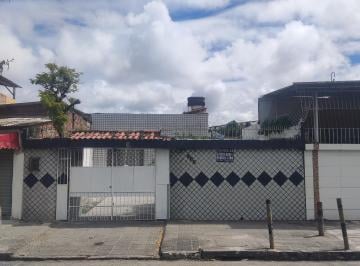 Casa de 5 quartos, Recife · Vende-se Casa com área total de 208m2, nascente no bairro de Campo grande.