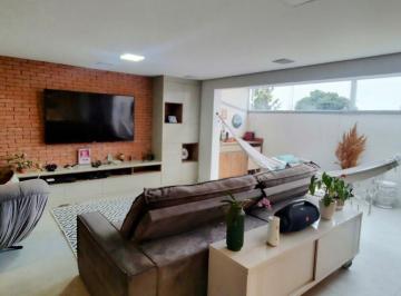 Casa · 160m² · 3 Quartos · 3 Vagas · Um dos pontos mais nobres do bairro Jardim!!