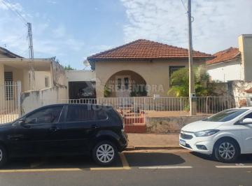 Casa · 484m² · 2 Quartos · 1 Vaga · Casa / Padrão - À Venda com 02 Dormitórios na Vila Maceno
