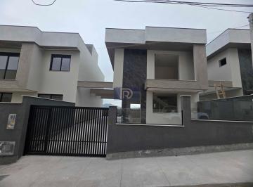 Casa · 110m² · 3 Quartos · 2 Vagas · Sobrado à venda no bairro Areias - São José/SC
